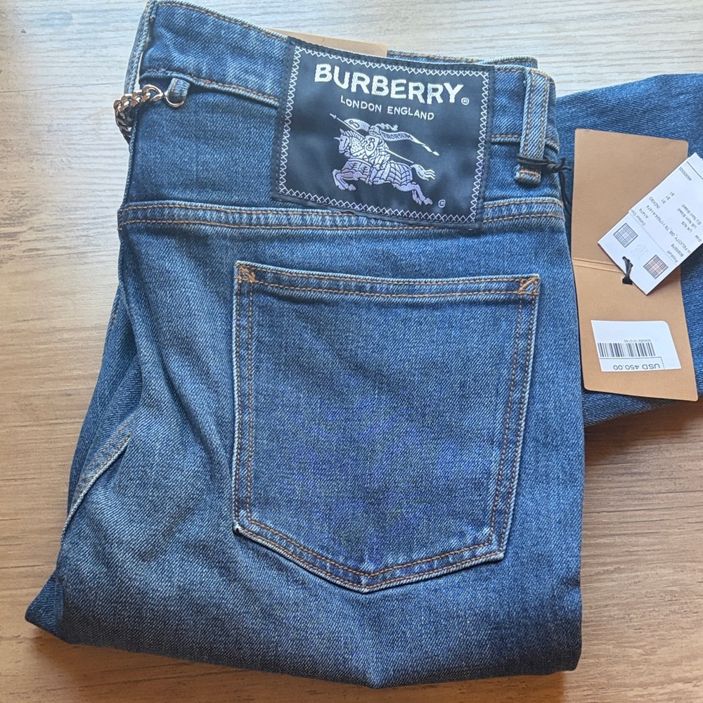 NWT Burberry Women's Blue Skinny Jeans with Logo Patch